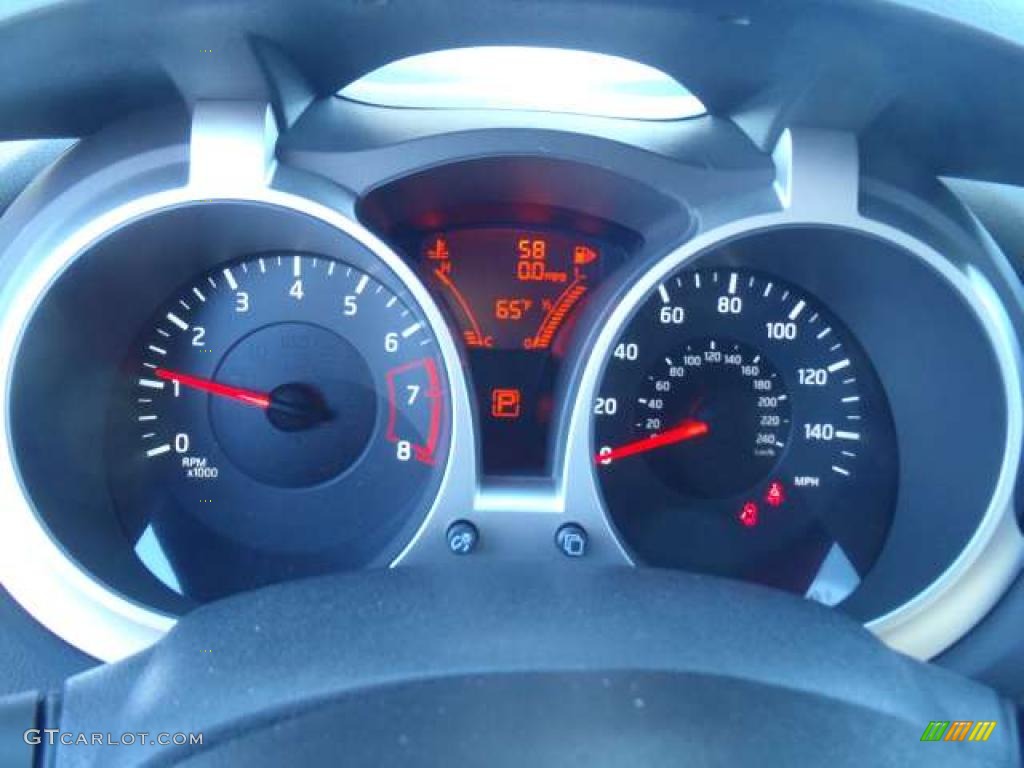 2011 Nissan Juke SV Gauges Photo #39669323