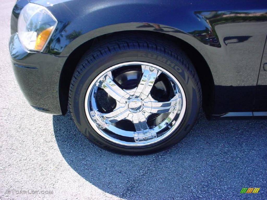 2006 Dodge Magnum Standard Magnum Model Custom Wheels Photos