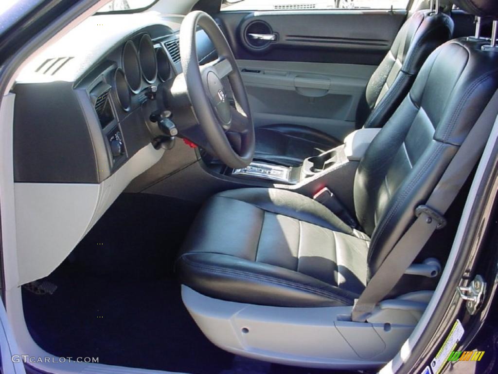 Dark Slate Gray/Light Graystone Interior 2006 Dodge Magnum Standard Magnum Model Photo #39670759