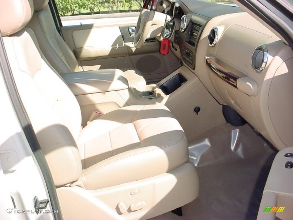 Medium Parchment Interior 2005 Ford Expedition Limited Photo #39671939