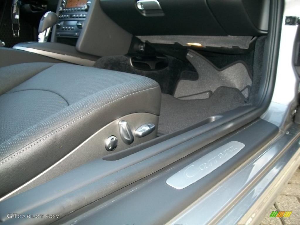 Black Interior 2011 Porsche 911 Carrera Cabriolet Photo #39679689