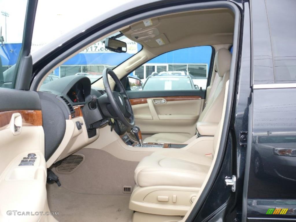 Tan Interior 2010 Saturn Outlook XR AWD Photo #39679987