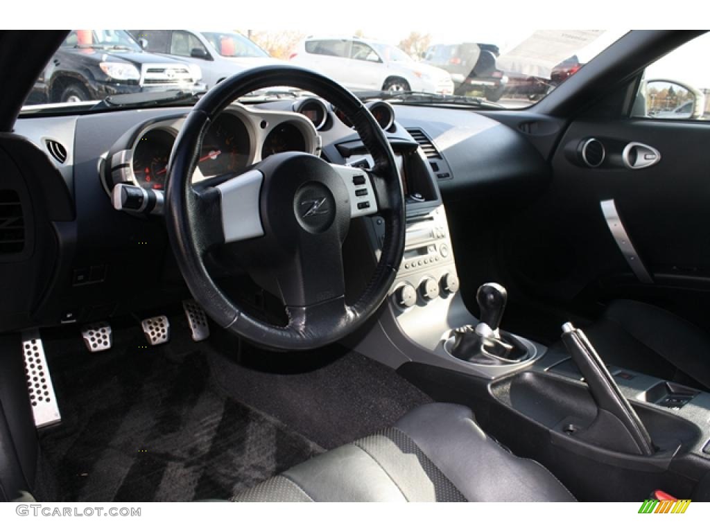 Nissan 350z interior dimensions