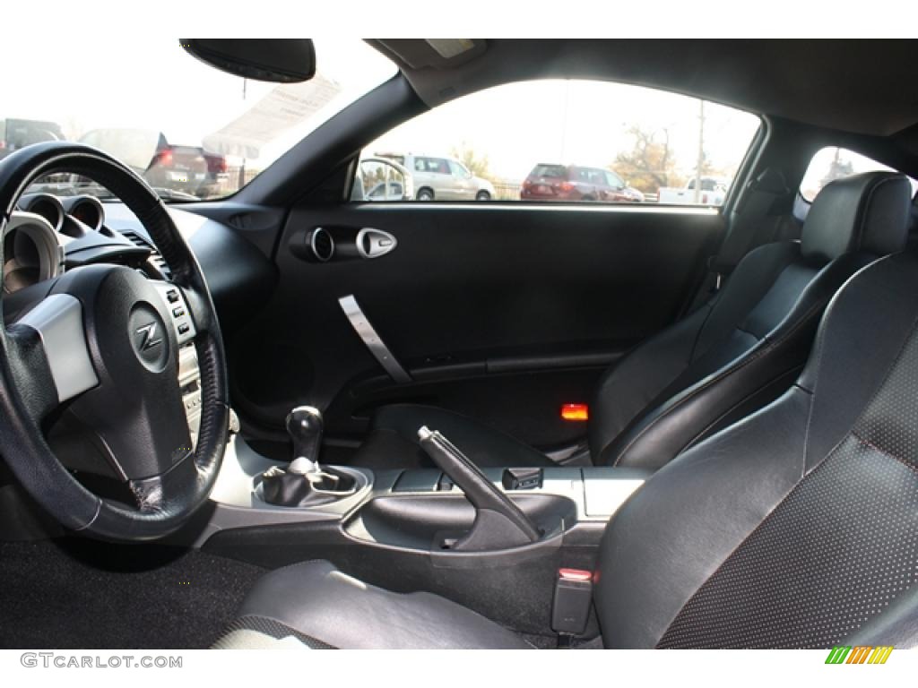 Charcoal Interior 2003 Nissan 350Z Touring Coupe Photo #39680711