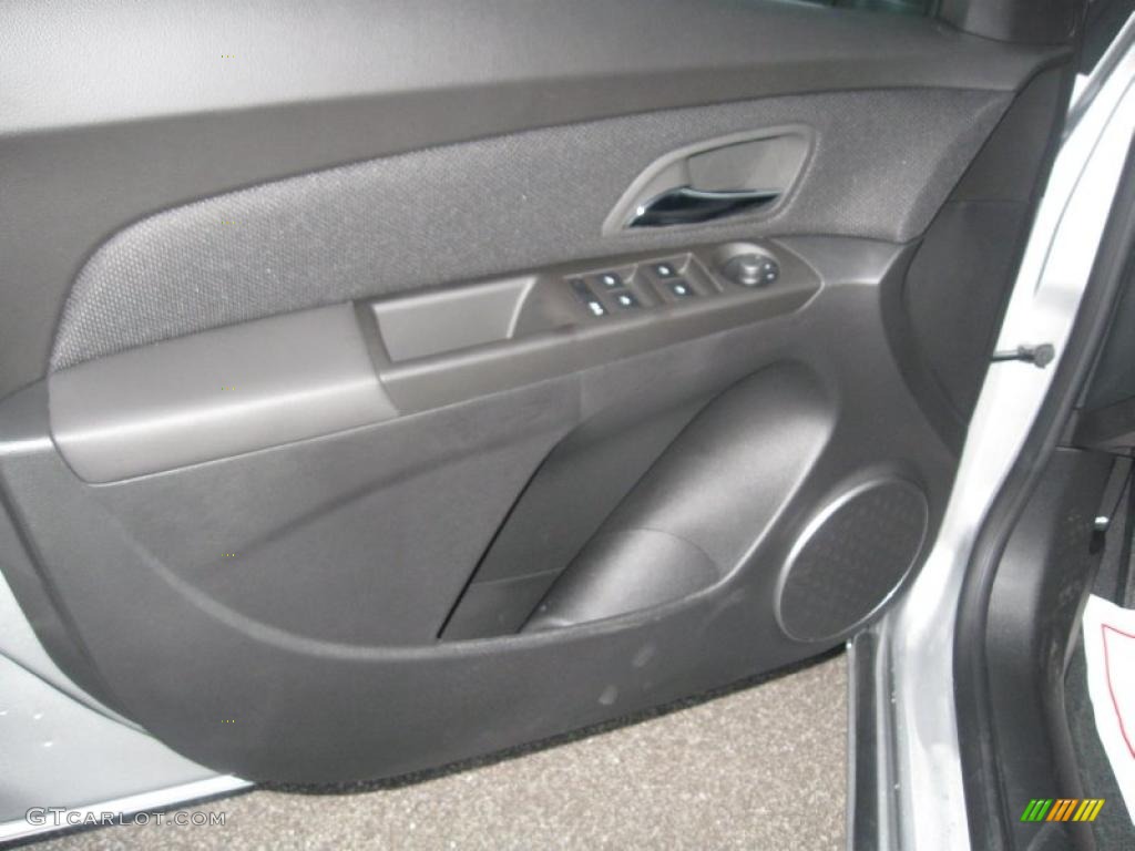 2011 Chevrolet Cruze LT Jet Black Door Panel Photo #39681383