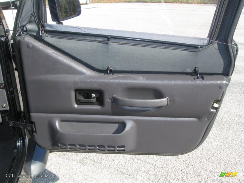 2002 Wrangler X 4x4 - Black / Agate Black photo #16