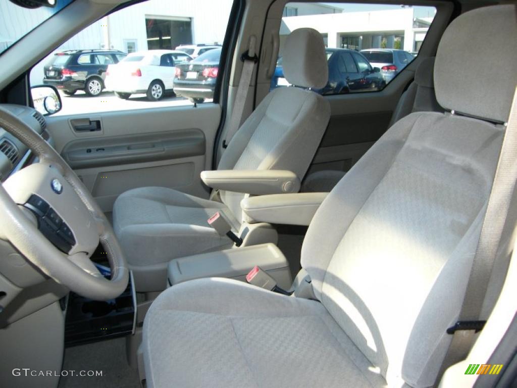 Pebble Beige Interior 2004 Ford Freestar SEL Photo #39683271
