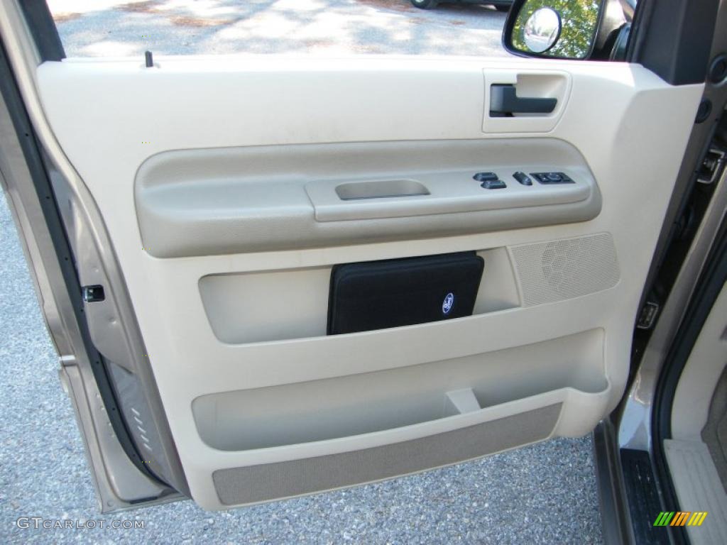 2004 Ford Freestar SEL Door Panel Photos