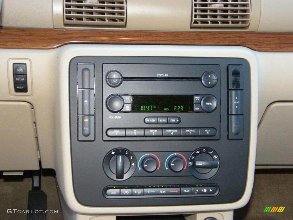 2004 Ford Freestar SEL Controls Photo #39683371