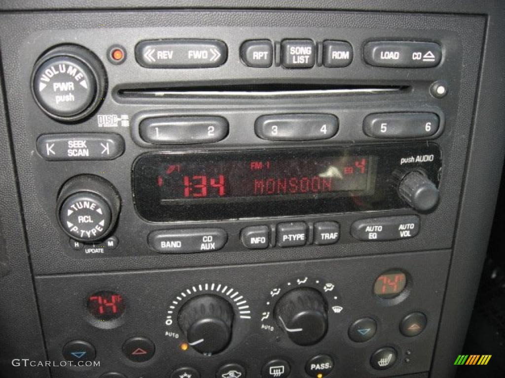 2007 Pontiac Grand Prix GT Sedan Controls Photo #39684095