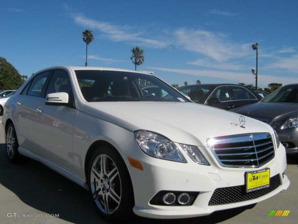 2010 E 550 Sedan - Arctic White / Black photo #1