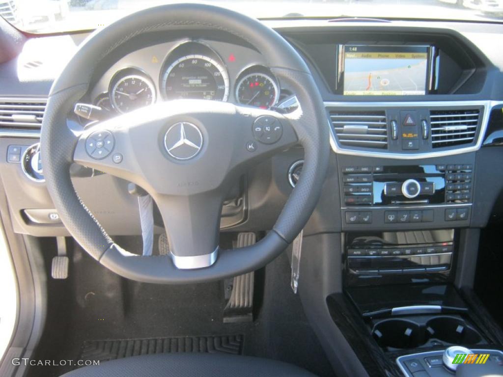 2010 E 550 Sedan - Arctic White / Black photo #5