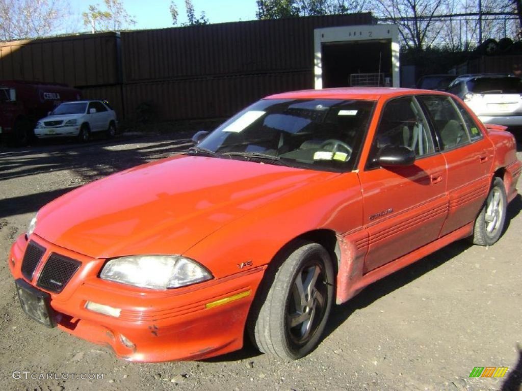 1994 Grand Am GT Sedan - Bright Red / Dark Gray photo #4
