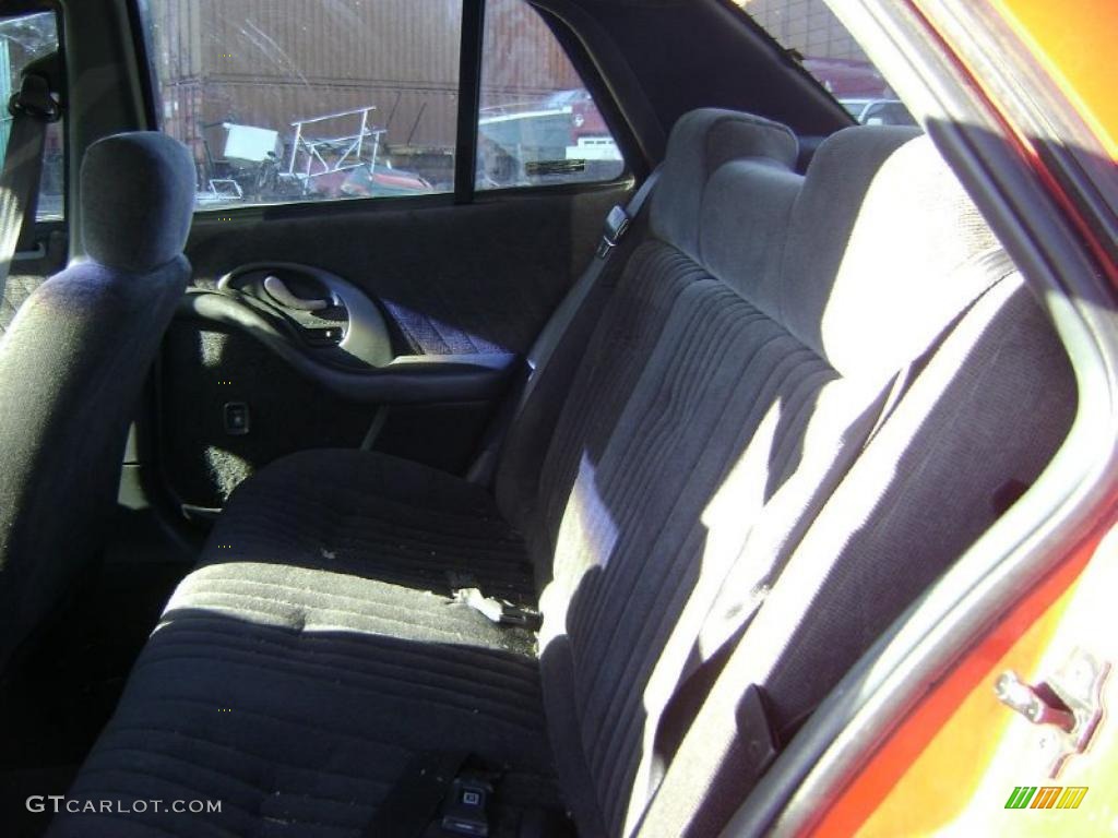 1994 Grand Am GT Sedan - Bright Red / Dark Gray photo #7
