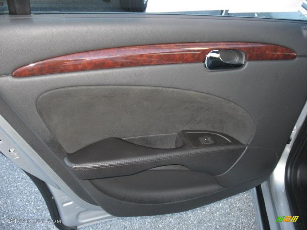 2010 Buick Lucerne CXL Special Edition Ebony Door Panel Photo #39688243