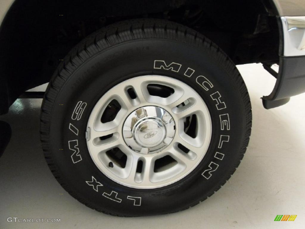 2002 Ford Expedition XLT 4x4 Wheel Photo #39693839