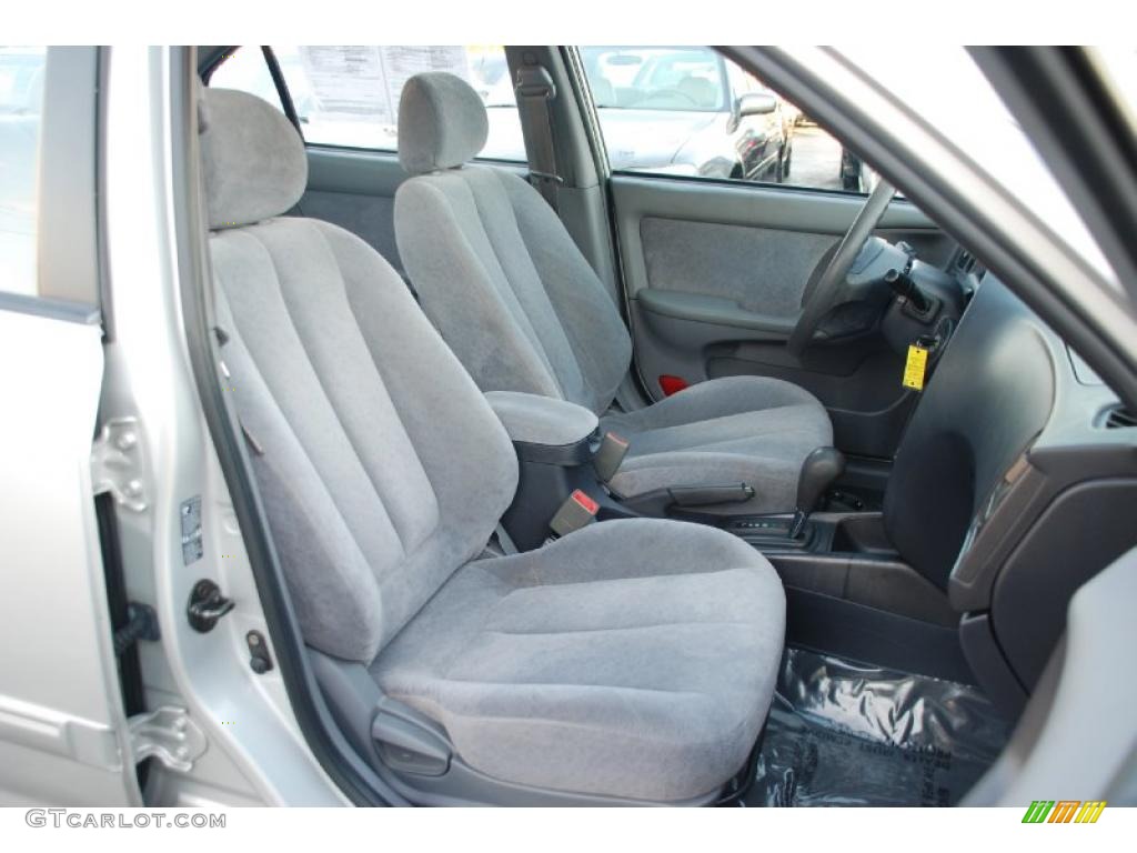 2004 Elantra GLS Sedan - Sterling Silver / Gray photo #15