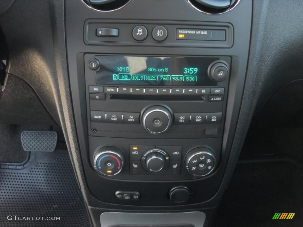 2011 HHR LT - Arctic Ice White / Ebony photo #11