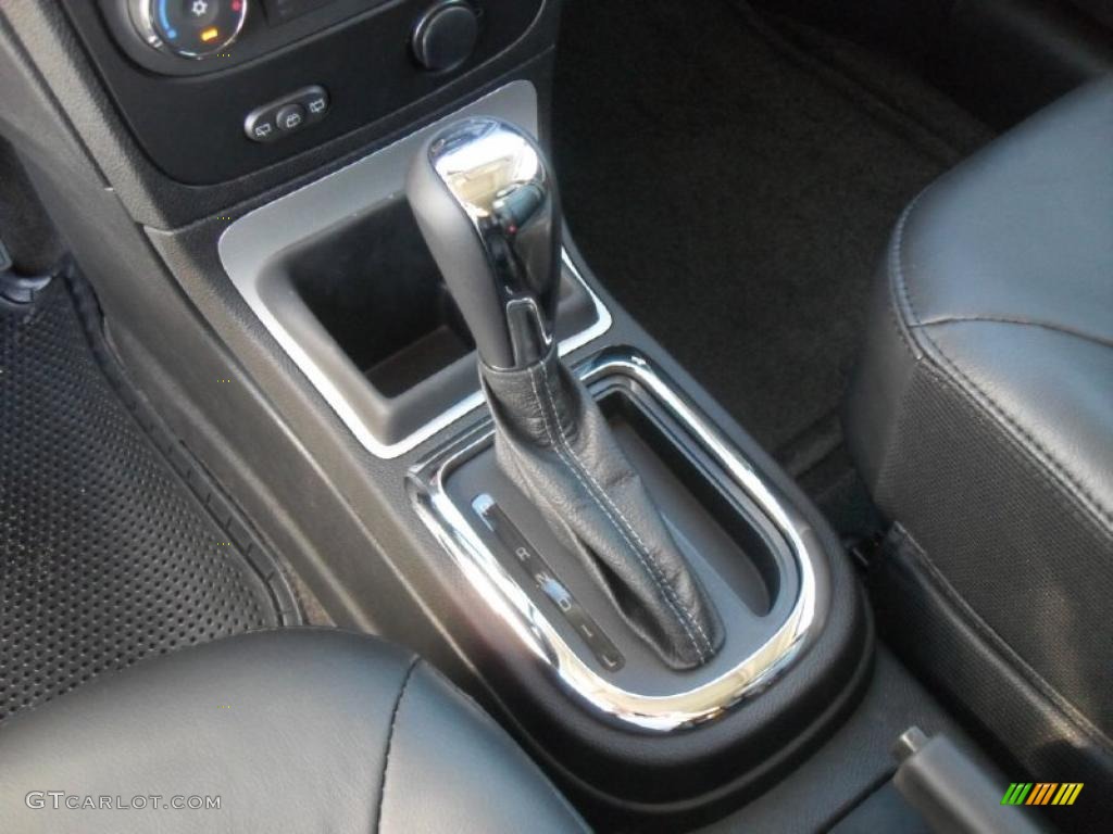 2011 HHR LT - Arctic Ice White / Ebony photo #13