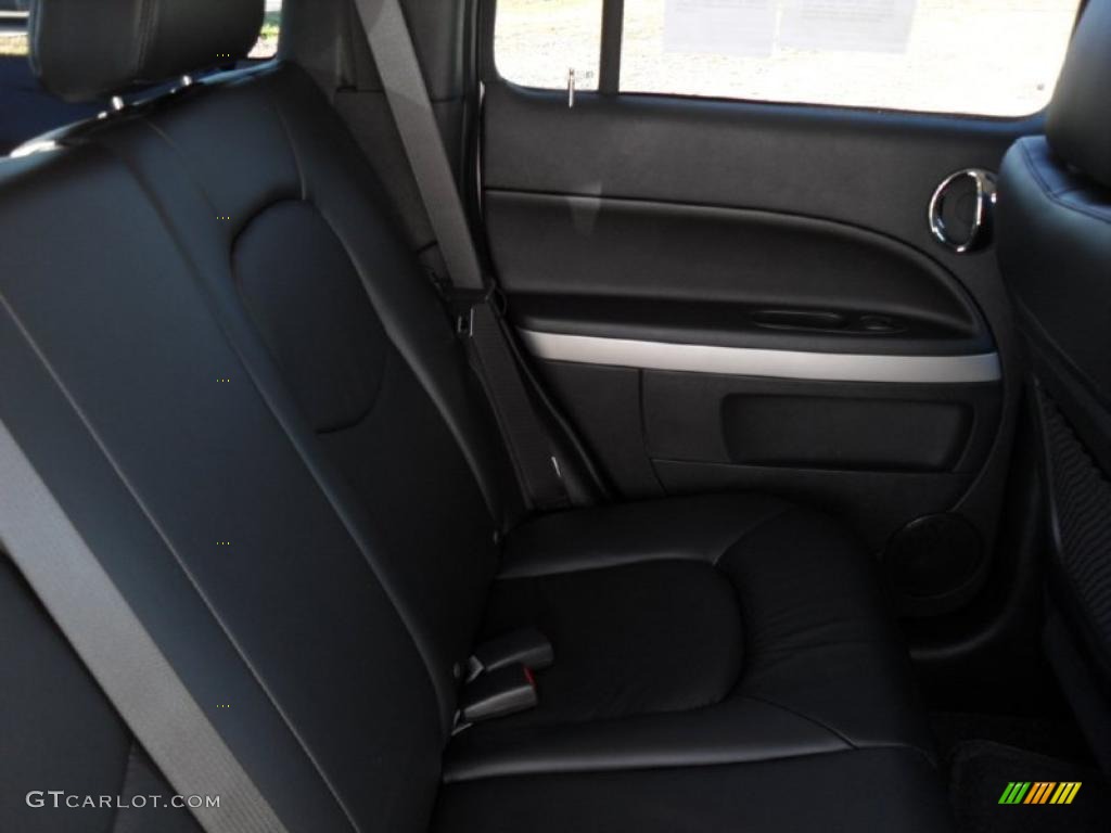 2011 HHR LT - Arctic Ice White / Ebony photo #21