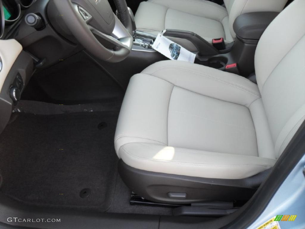 Cocoa/Light Neutral Leather Interior 2011 Chevrolet Cruze LT Photo #39701403