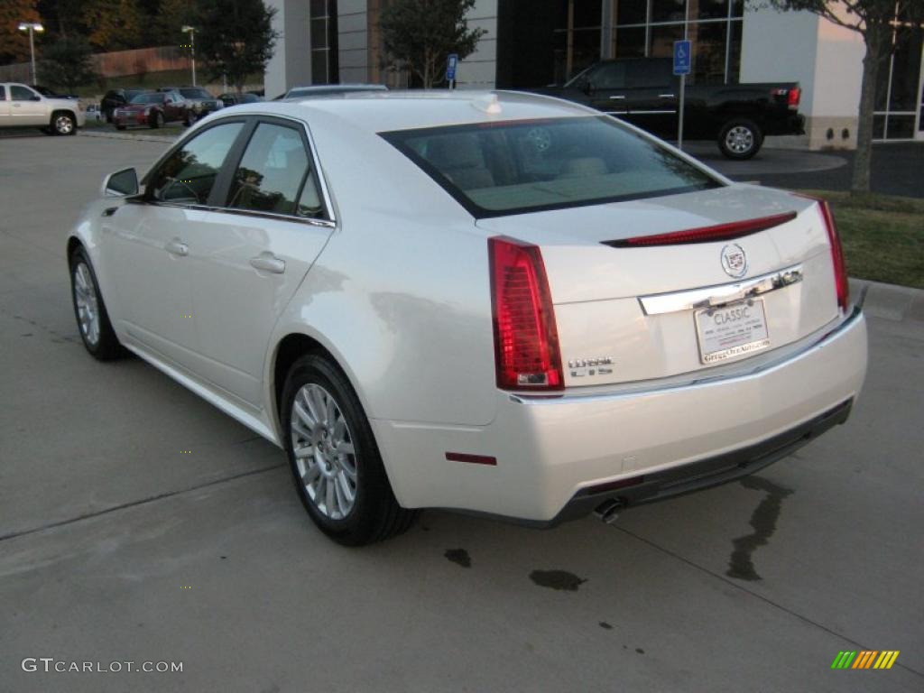 White Diamond Tricoat 2011 Cadillac CTS 3.0 Sedan Exterior Photo #39702855