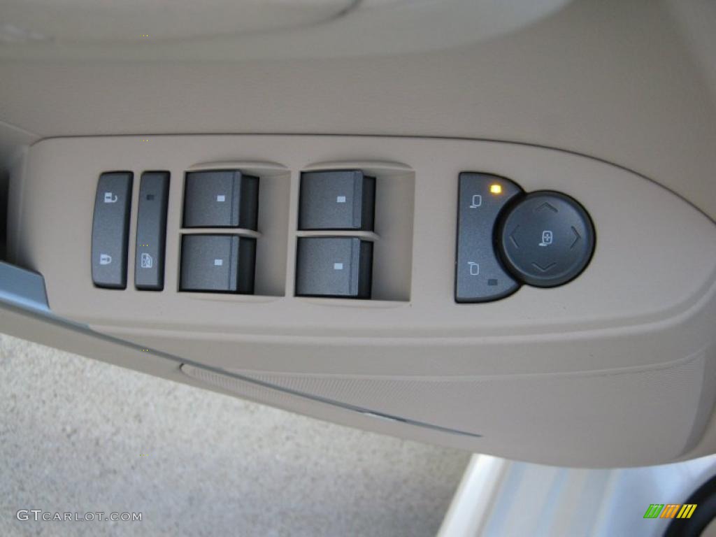 2011 Cadillac CTS 3.0 Sedan Controls Photo #39703067