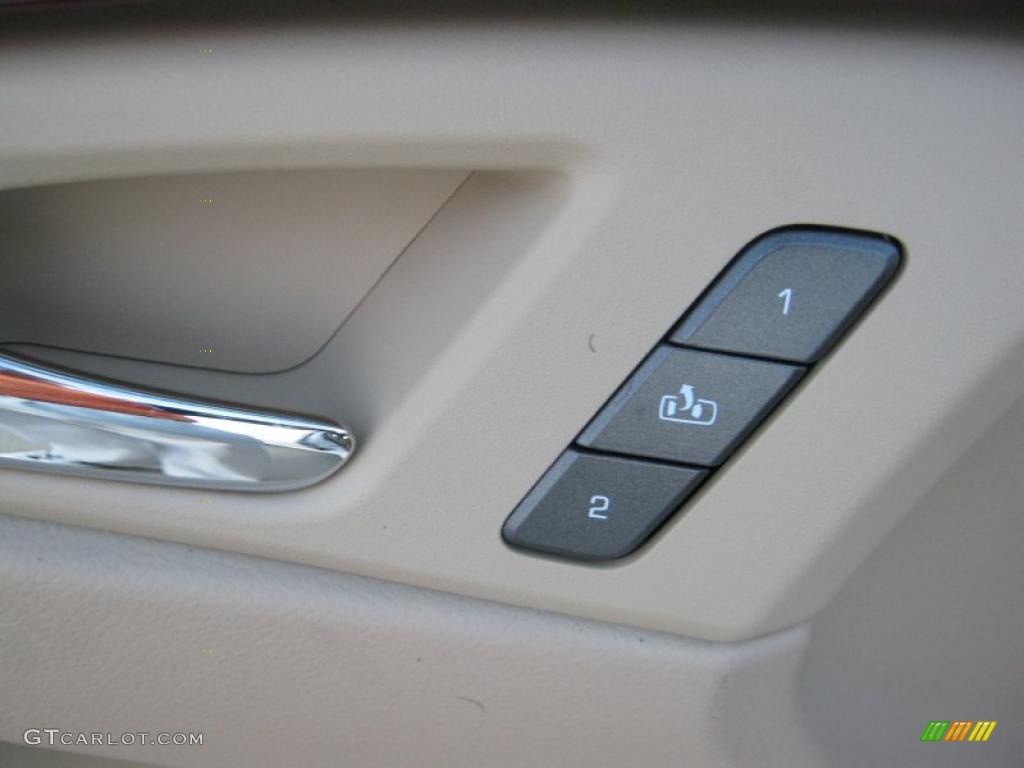 2011 Cadillac CTS 3.0 Sedan Controls Photo #39703083