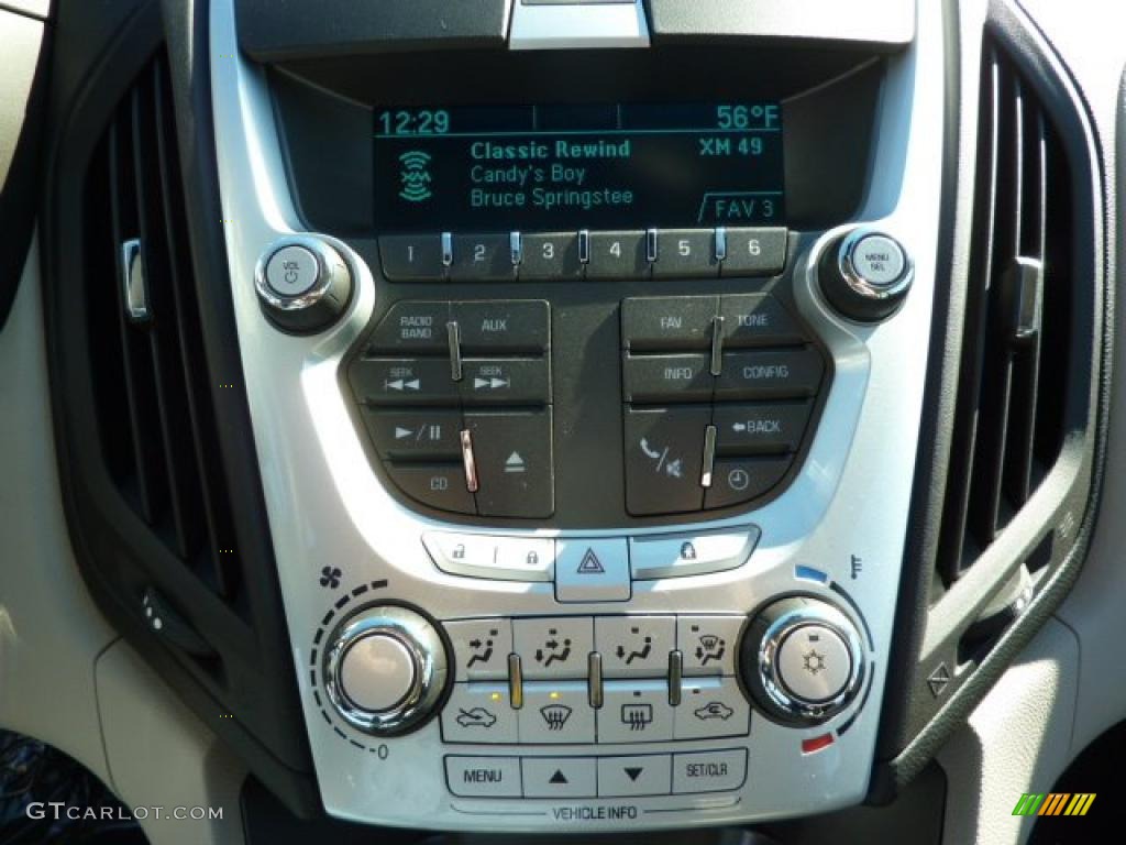 2011 Chevrolet Equinox LS AWD Controls Photo #39705679
