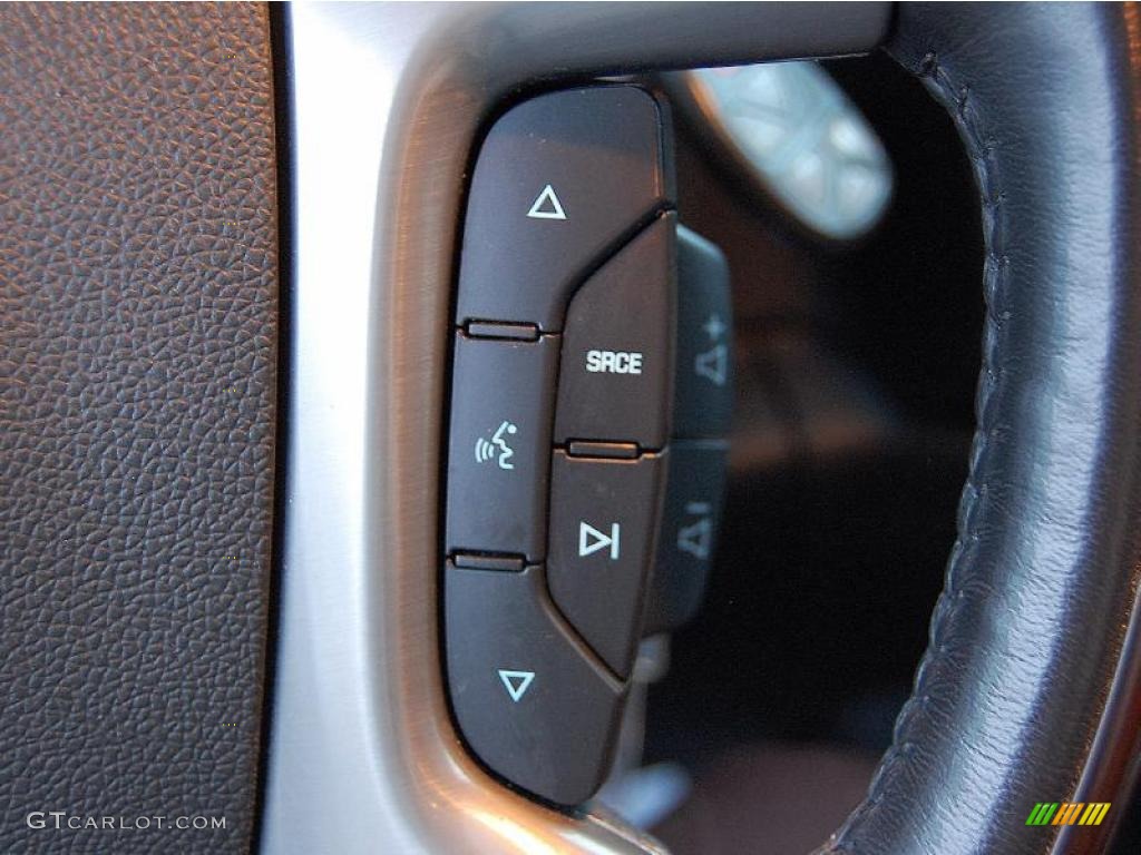 2008 GMC Yukon Denali AWD Controls Photo #39705955