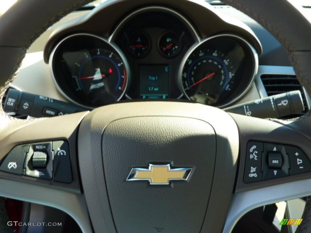 2011 Chevrolet Cruze LT Controls Photo #39706019