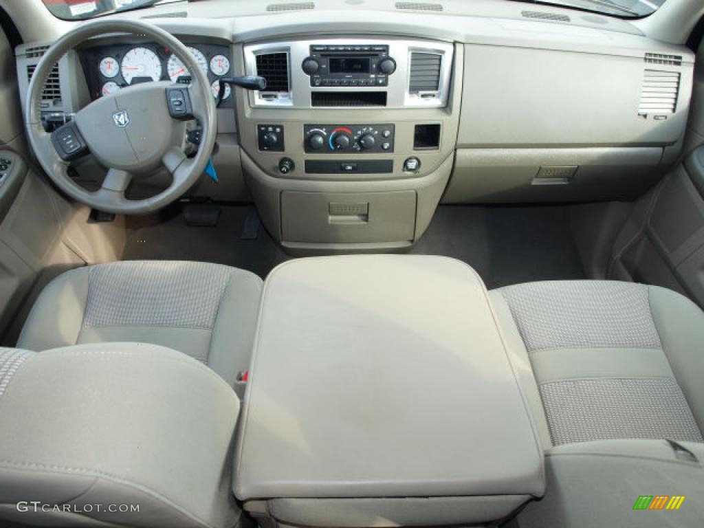 2007 Ram 1500 SLT Quad Cab 4x4 - Cool Vanilla / Khaki Beige photo #10