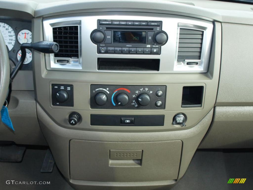 2007 Ram 1500 SLT Quad Cab 4x4 - Cool Vanilla / Khaki Beige photo #12
