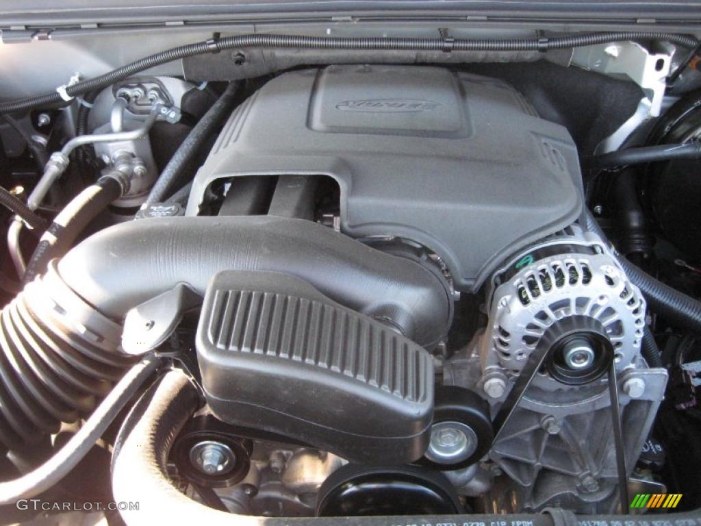 2011 Chevrolet Avalanche LS Engine Photos