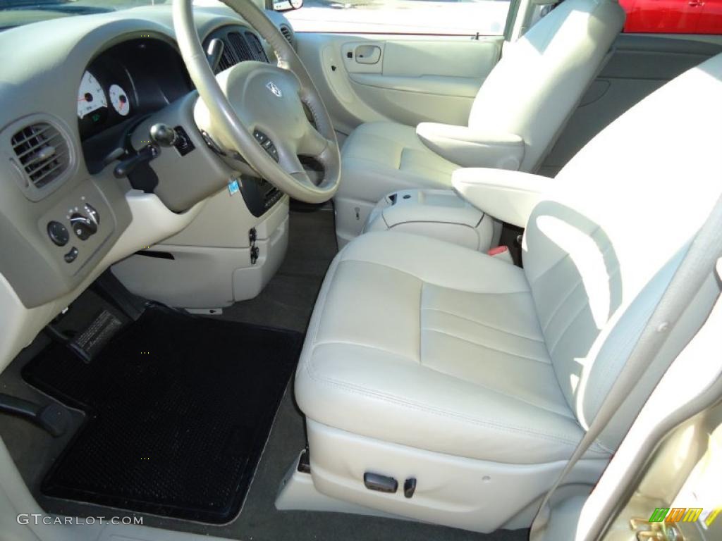 Dark Khaki/Light Graystone Interior 2006 Dodge Grand Caravan SXT Photo #39708663
