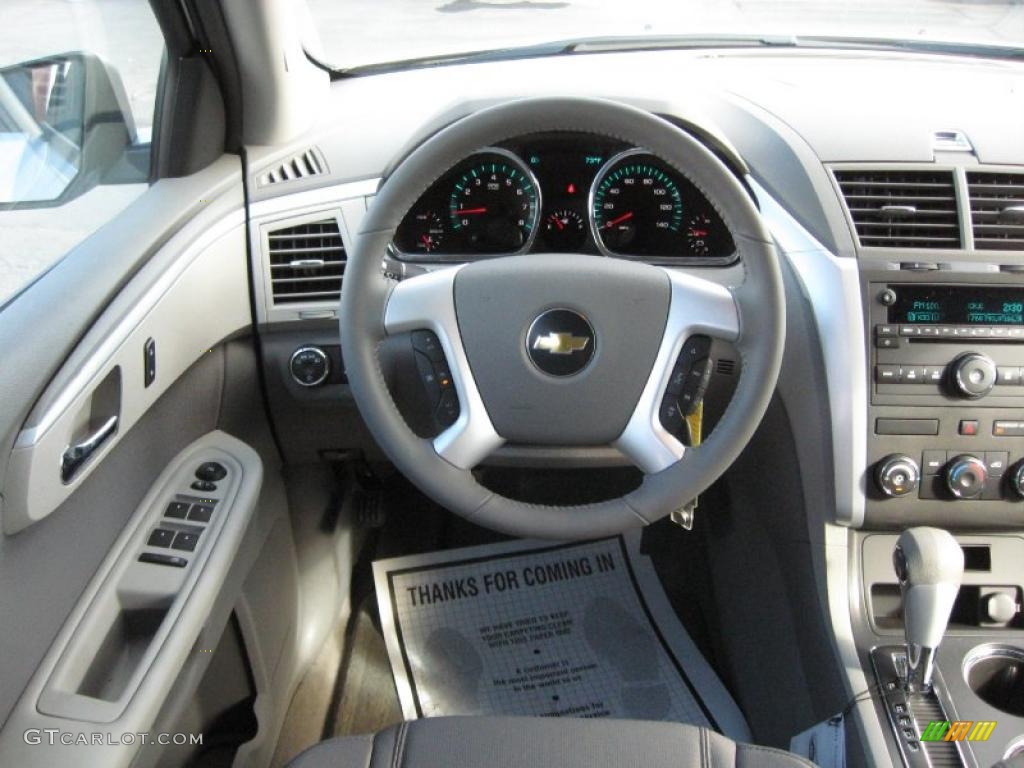2011 Chevrolet Traverse LS Dark Gray/Light Gray Steering Wheel Photo #39708779