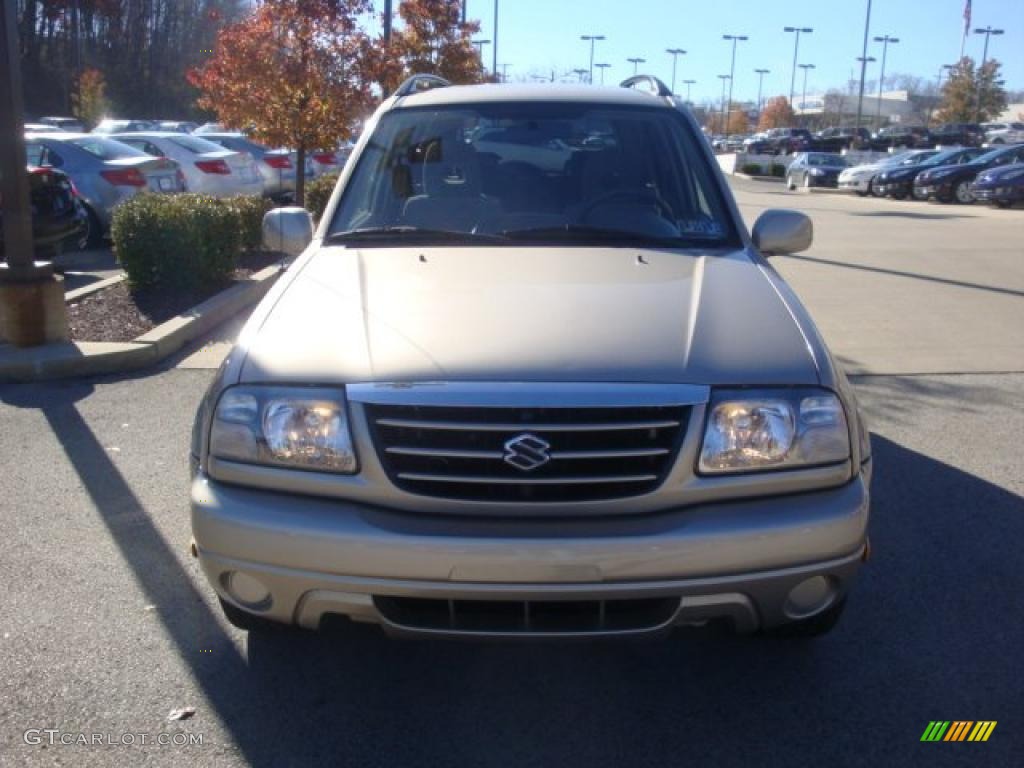 2005 Grand Vitara LX 4WD - Cool Beige Metallic / Beige photo #6