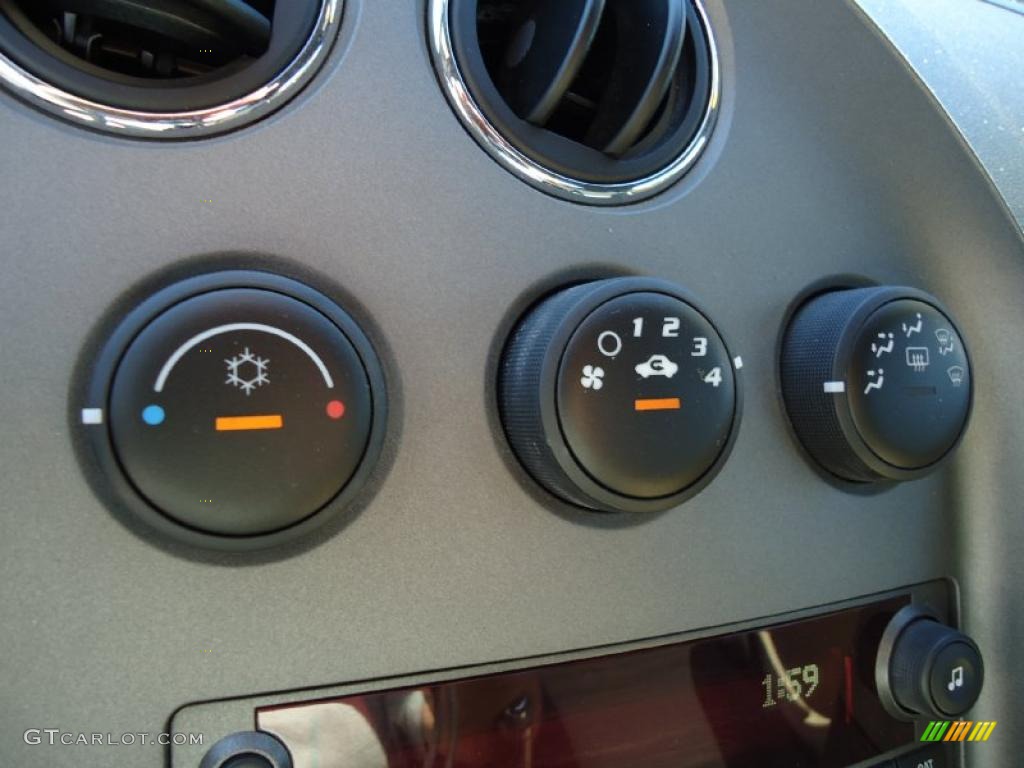 2008 Pontiac Solstice Roadster Controls Photo #39710659