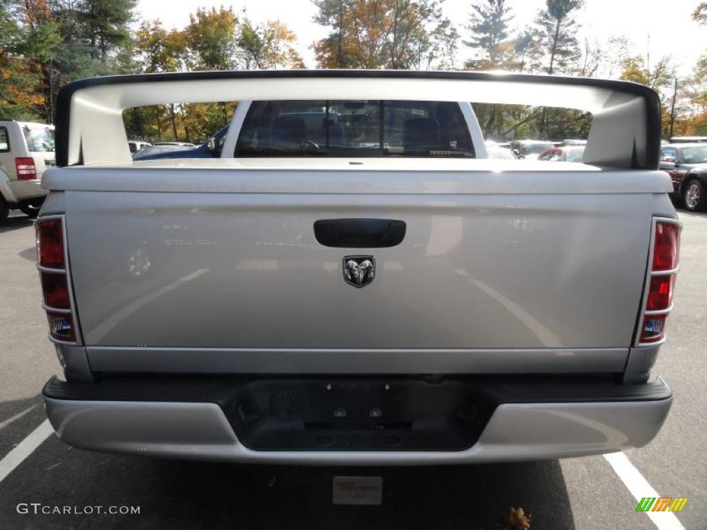 2005 Ram 1500 SLT Daytona Regular Cab 4x4 - Bright Silver Metallic / Dark Slate Gray photo #5