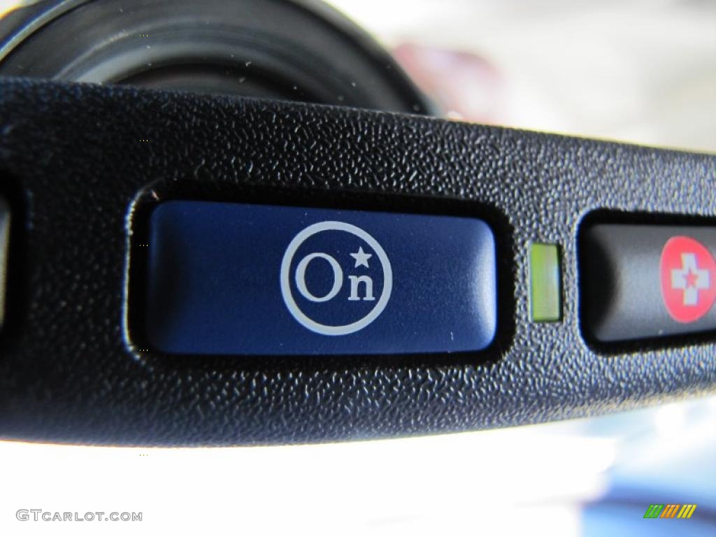 2011 Buick Regal CXL Controls Photo #39715187