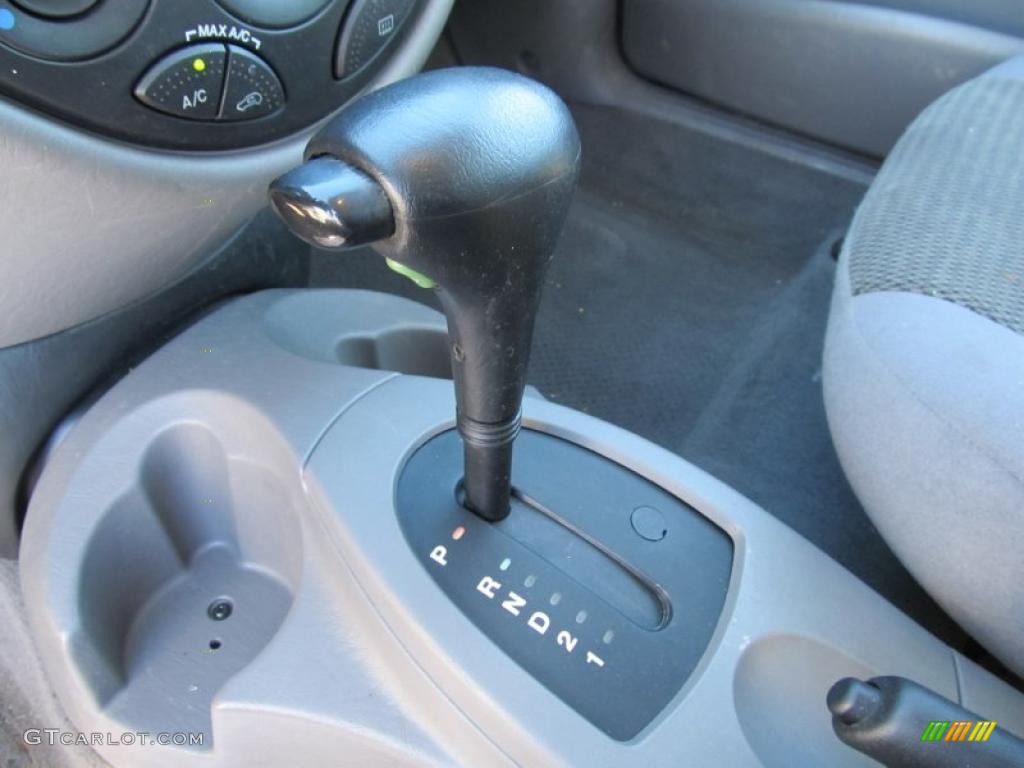 2004 Ford Focus SE Sedan 4 Speed Automatic Transmission Photo #39715743