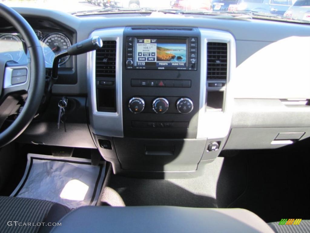 2010 Ram 1500 Big Horn Quad Cab - Mineral Gray Metallic / Dark Slate/Medium Graystone photo #15