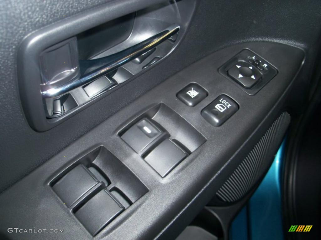 2011 Mitsubishi Outlander Sport SE 4WD Controls Photo #39716027
