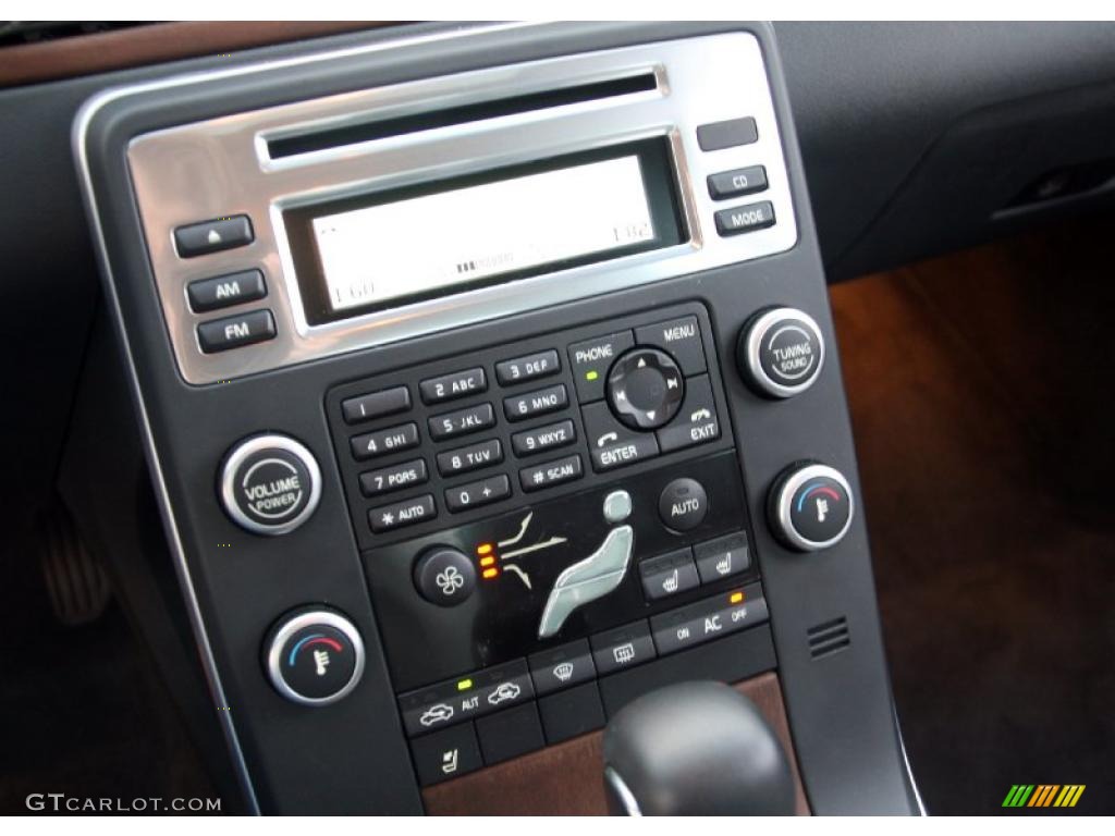 2010 Volvo S80 3.2 Controls Photo #39717567