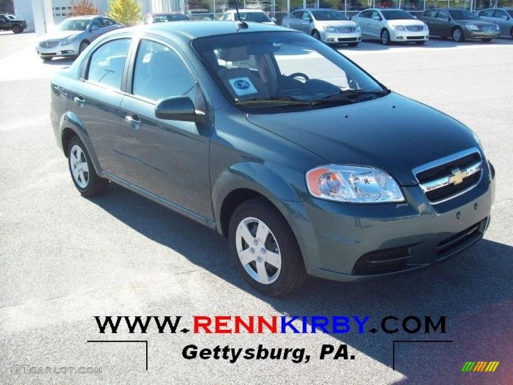 2011 Aveo LT Sedan - Wintergreen / Neutral photo #1