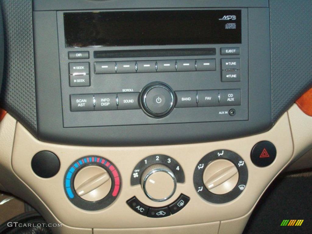 2011 Chevrolet Aveo LT Sedan Controls Photo #39717831