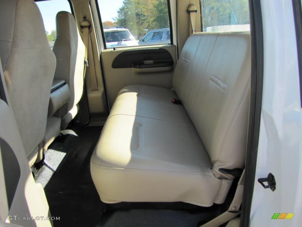 Tan Interior 2006 Ford F350 Super Duty XLT Crew Cab 4x4 Chassis Photo #39717903