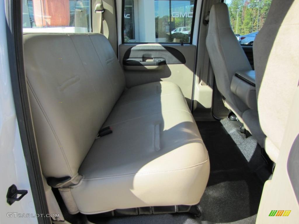 Tan Interior 2006 Ford F350 Super Duty XLT Crew Cab 4x4 Chassis Photo #39717919
