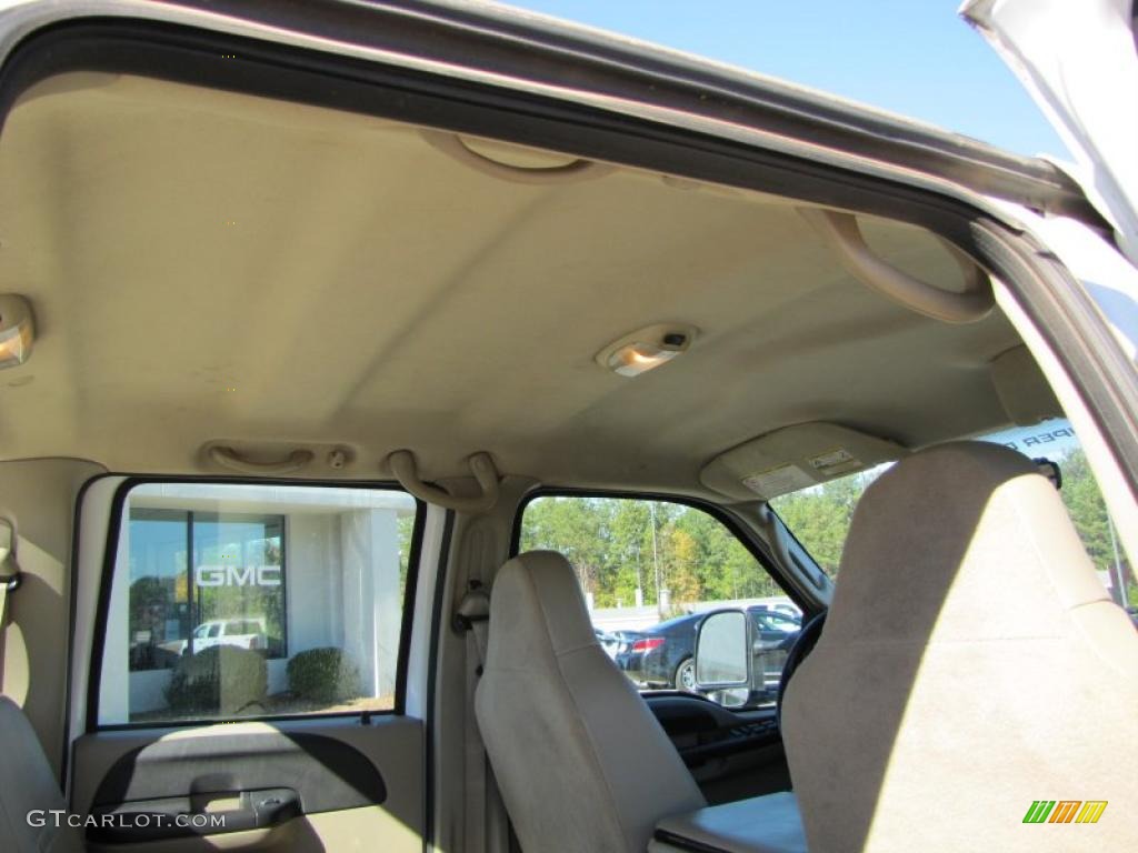 Tan Interior 2006 Ford F350 Super Duty XLT Crew Cab 4x4 Chassis Photo #39717951