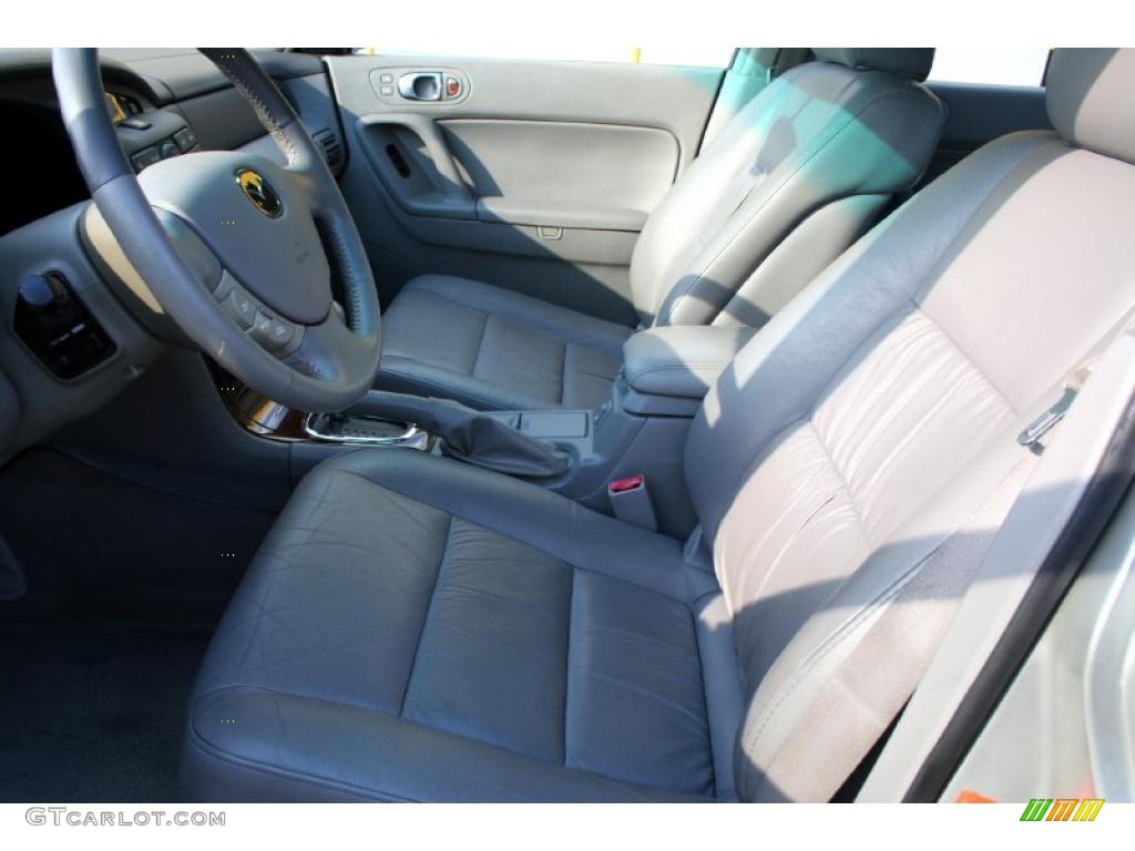 Gray Interior 2002 Mazda Millenia S Photo #39719319